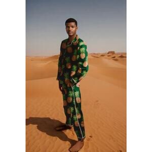 Averie Beckett 2 Piece set Pineapple Tropical Pajama Size M